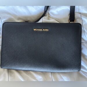Michael Kors, saffiano leather cross body bag, like new